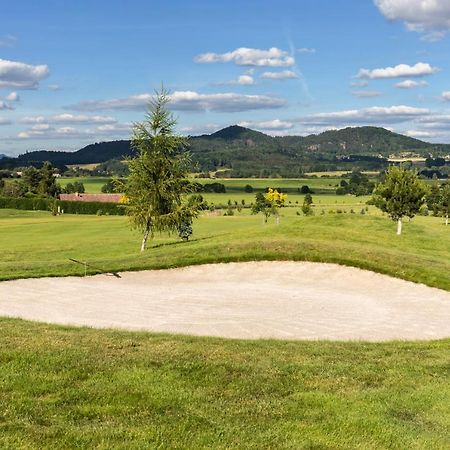 Golf Resort Ceska Lipa Novy Bor Exterior photo
